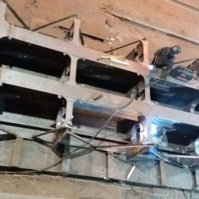 Ворота Дніпродзержинського судноплавного шлюзу